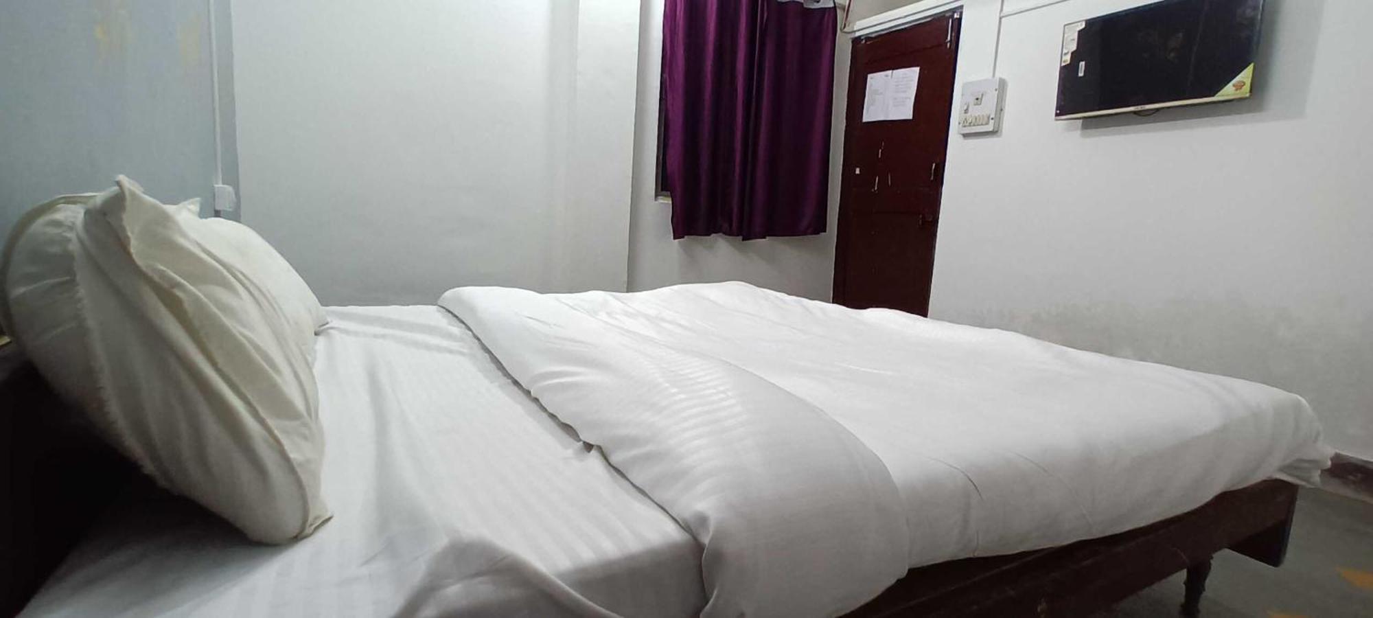 SPOT ON 91567 Hotel Amoli Heights Bhopal Exterior foto