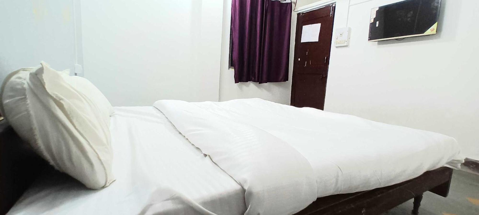 SPOT ON 91567 Hotel Amoli Heights Bhopal Exterior foto